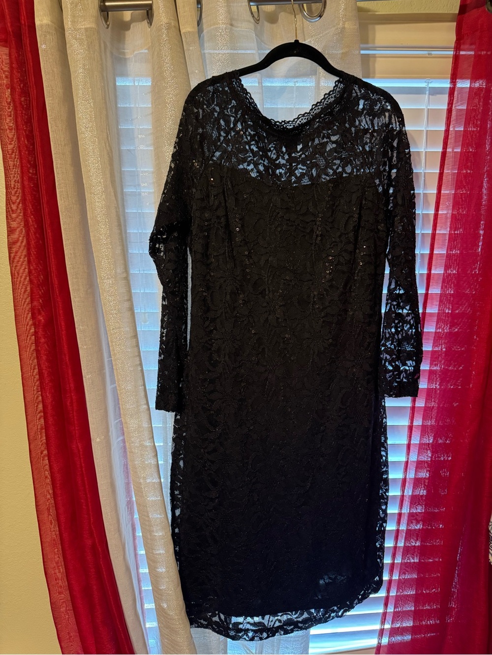 Long Sleeve Black Lace Cocktail Dress